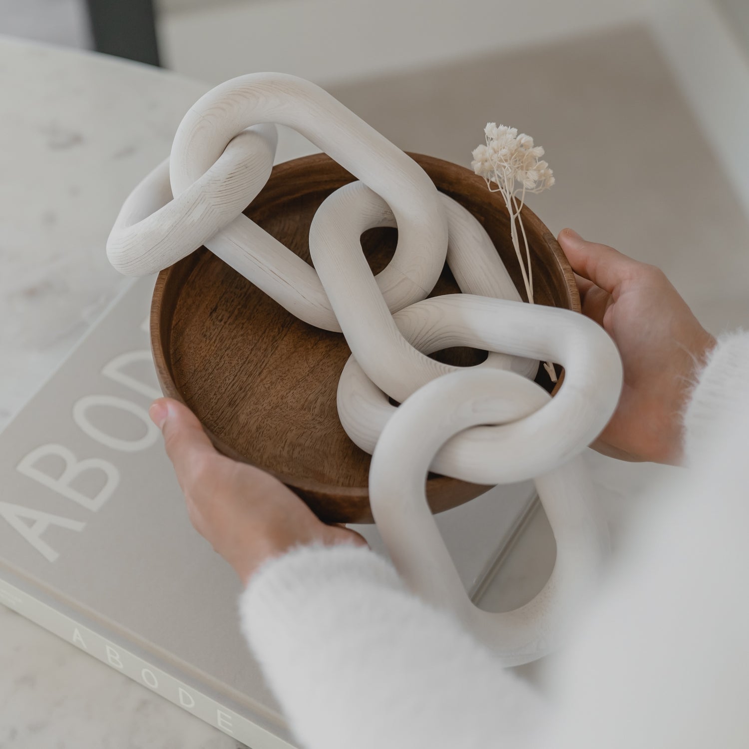 Giving Peakoly wood chain as housewarming gift