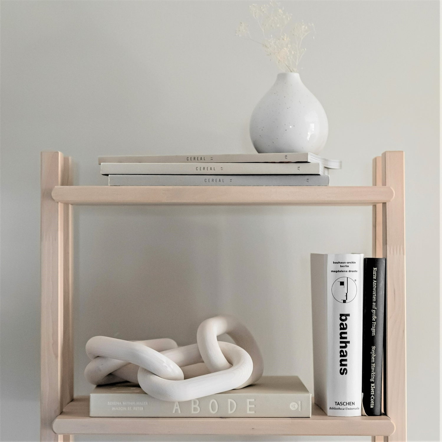 Peakoly wood chain as shelf decor