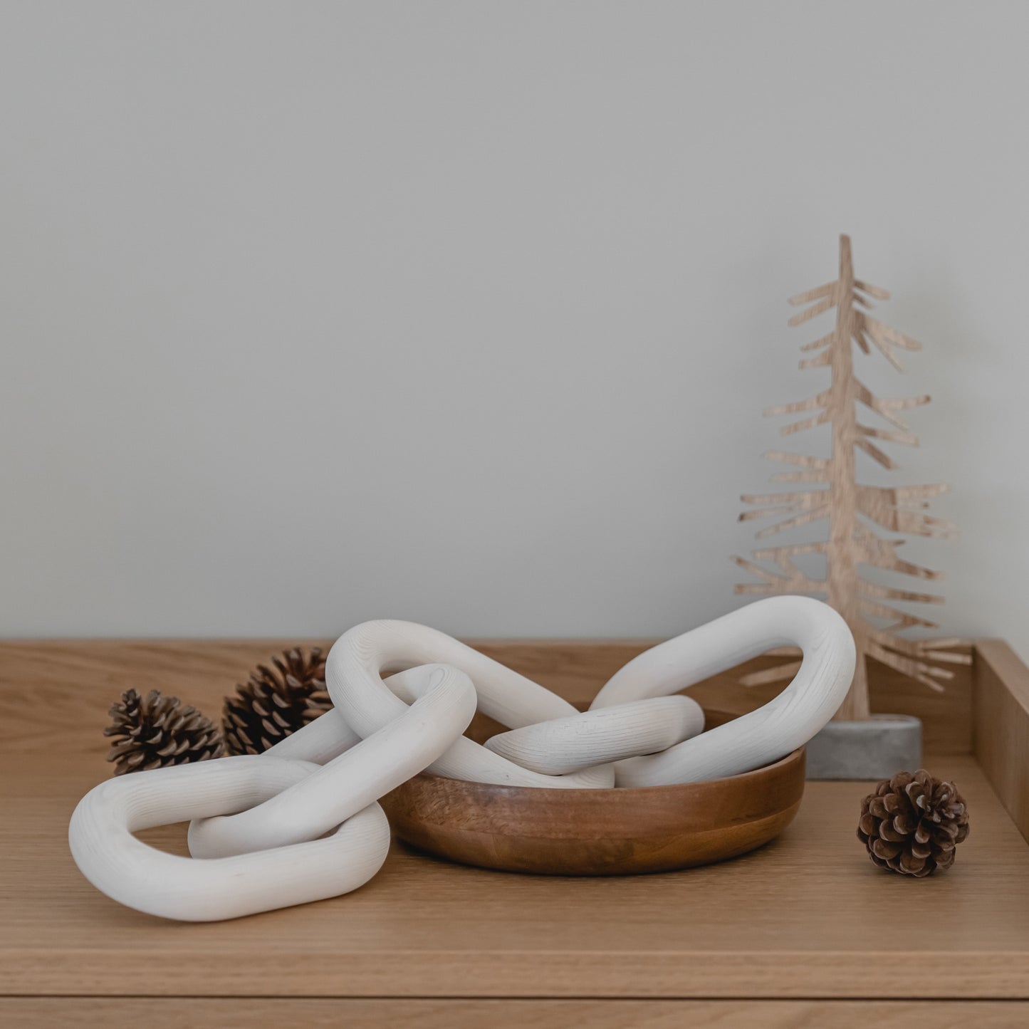 Wood Chain Link, 21 inch whitewashed